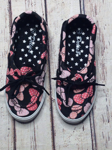 DELICATES Black & Pink Sneakers