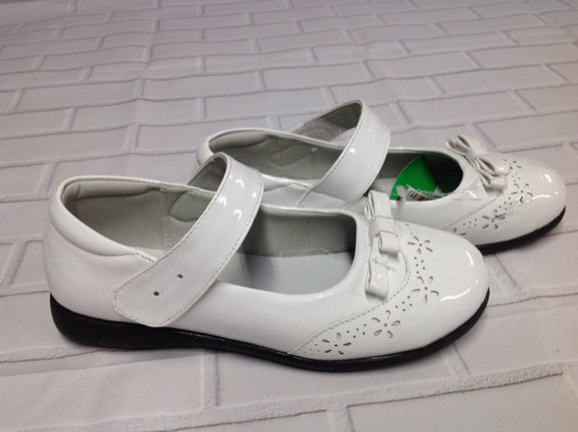 ARXYOU White Shoes