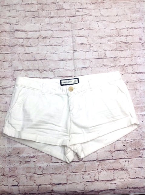 Abercrombie & Fitch White Shorts