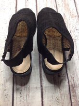 American Eagle Black & Beige Sandals