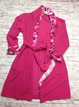 Bass Pro Shop pink & camo Robe