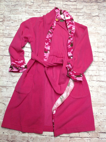 Bass Pro Shop pink & camo Robe