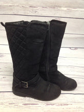 Black Boots