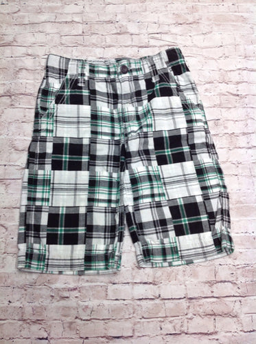 CRAZY 8 GREEN & BLACK Plaid Shorts