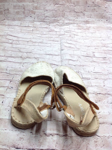 Carters BEIGE & CREAM Roller Skates
