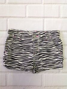 Cherokee Black & White Shorts