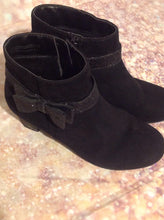 FLOWERS Black Sparkles Boots Size 3