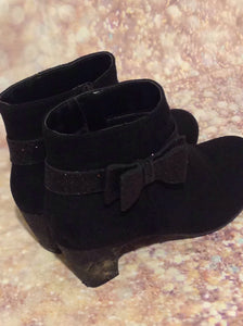 FLOWERS Black Sparkles Boots Size 3