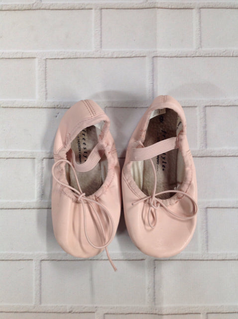 FREESTYLE Pink Dance Shoes
