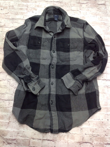Gap Gray & Black Checkered Top