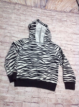 JUMPING BEANS Black & White Top