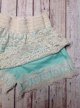 Knit Works Green & White Skirt