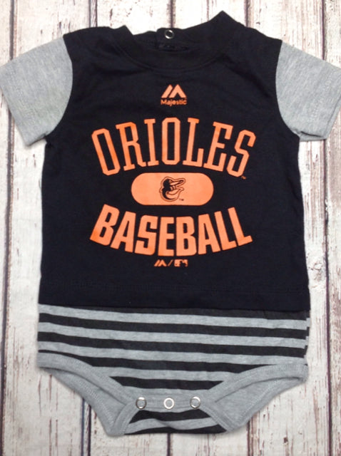 MAJESTIC Black & Gray Top