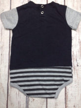 MAJESTIC Black & Gray Top