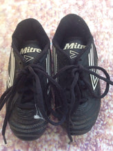 Mitre Black & White CleatsToddler Size 11