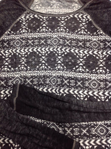 Mudd WHITE & BLACK Top