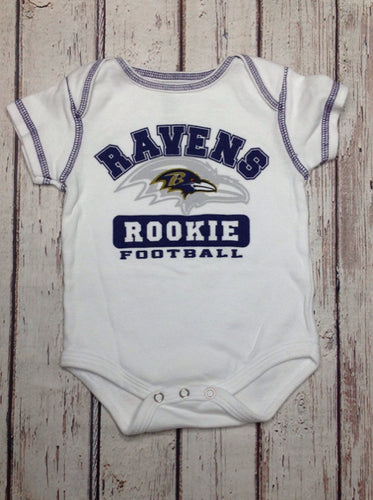 NFL TEAM APPAREL White & Purple Top