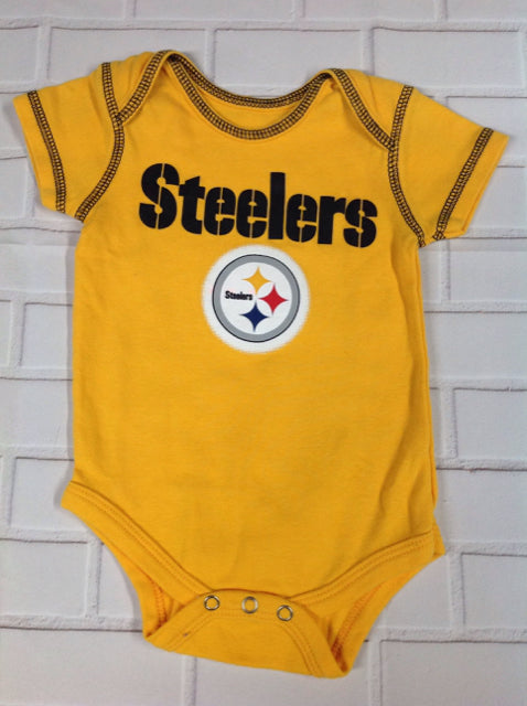 NFL Yellow & Black Top