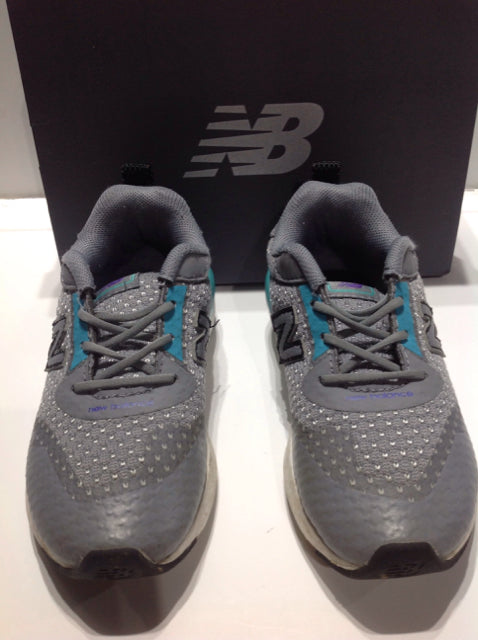 New Balance Gray & Blue Sneakers