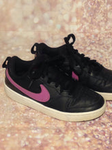 Nike Black & Pink Sneakers Size