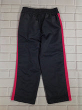 Nike Gray & Pink 2 Piece Set
