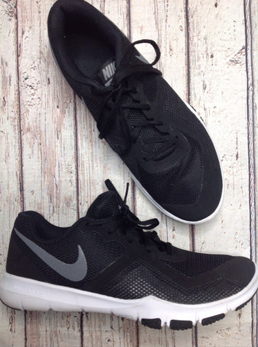 Nike Training Black & White Sneakers Adult Size 10