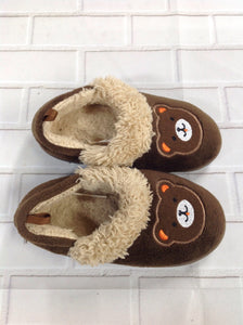 *No Brand Brown Print Slippers