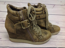 No Brand Golden Shoes