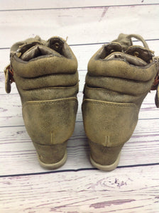 No Brand Golden Shoes