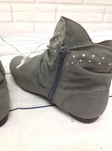 PIPER Gray Boots