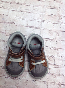 SEE KAI RUN Gray Sneakers Toddler Size 5.5