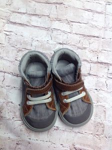 SEE KAI RUN Gray Sneakers Toddler Size 5.5