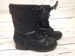 STEVE MADDEN Black Boots