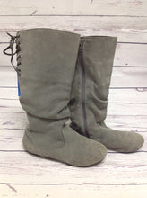 STEVE MADDEN Gray Boots