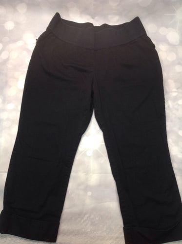 Size 10 Liz Lange Black Solid Capri