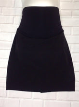 Size Large Motherhood Black Solid Skirt