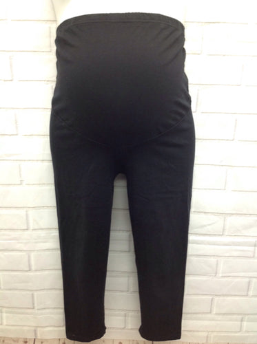 Size Large Oh Mamma Black Solid Capri
