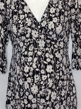 Size M Motherhood BLACK & WHITE Floral Dress