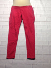 Size M Motherhood Red Solid Pants