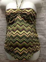 Size M Old Navy Green Print Zigzags Swimwear