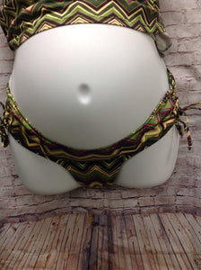 Size M Old Navy Green Print Zigzags Swimwear