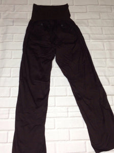 Size MAT MEDIUM Two Heart Maternity Brown Solid Pants