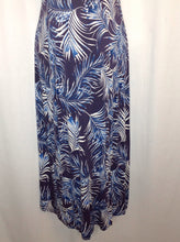 Size Medium A Pea in the Pod BLUE & WHITE Leaves Dress