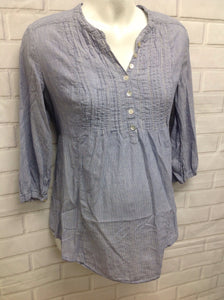 Size MAT MEDIUM H & M Baby Blue & White Cotton Pinstripe Top