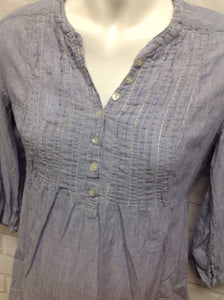 Size MAT MEDIUM H & M Baby Blue & White Cotton Pinstripe Top