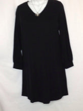 Size Medium ISABEL Black Solid Dress