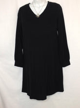 Size Medium ISABEL Black Solid Dress