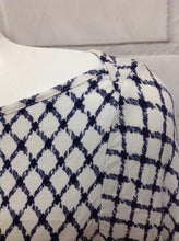 Size MAT MEDIUM Market & Spruce BLUE & WHITE Diamonds Top