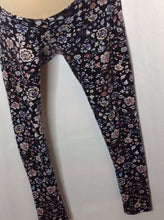 Size Medium Motherhood Blue & Pink Floral Leggings