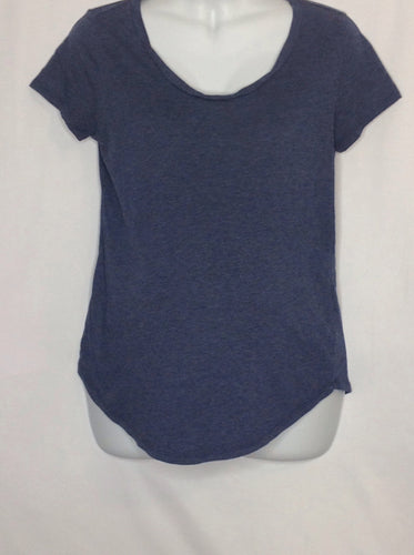 Size Medium Motherhood Blue Top